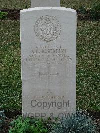 Salonika (Lembet Road) Military Cemetery - Robertson, Robert Heigh